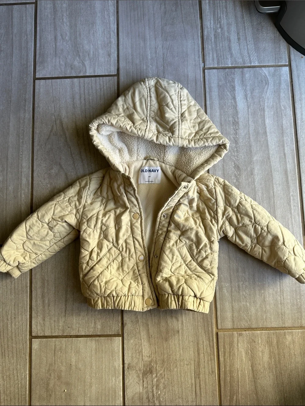 Old Navy Cream Quilted Hooded Puffer Jacket heart design